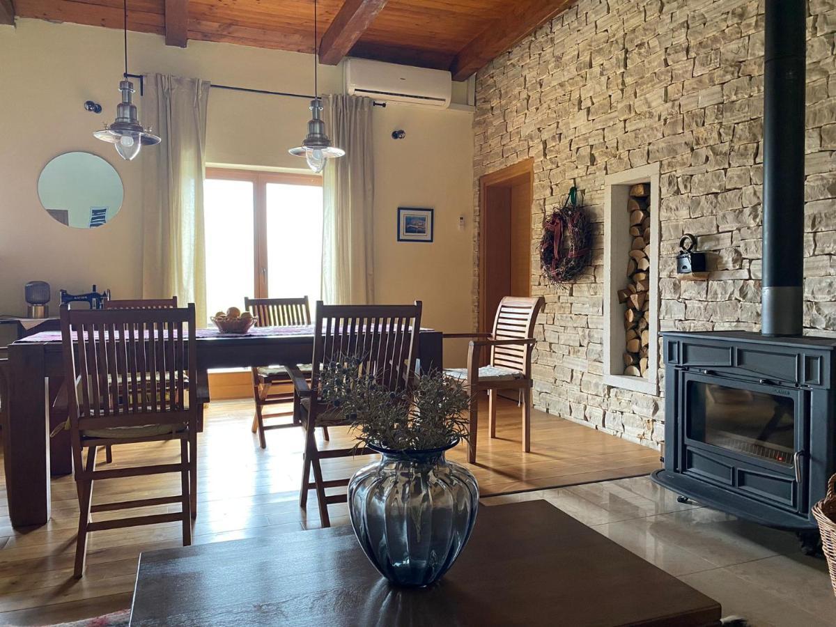 Holiday House Green Dream 오브로박 외부 사진